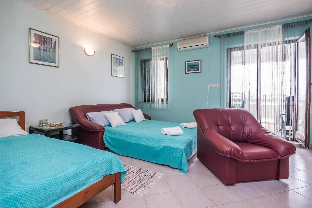 Apartments By The Sea Vir - 19679